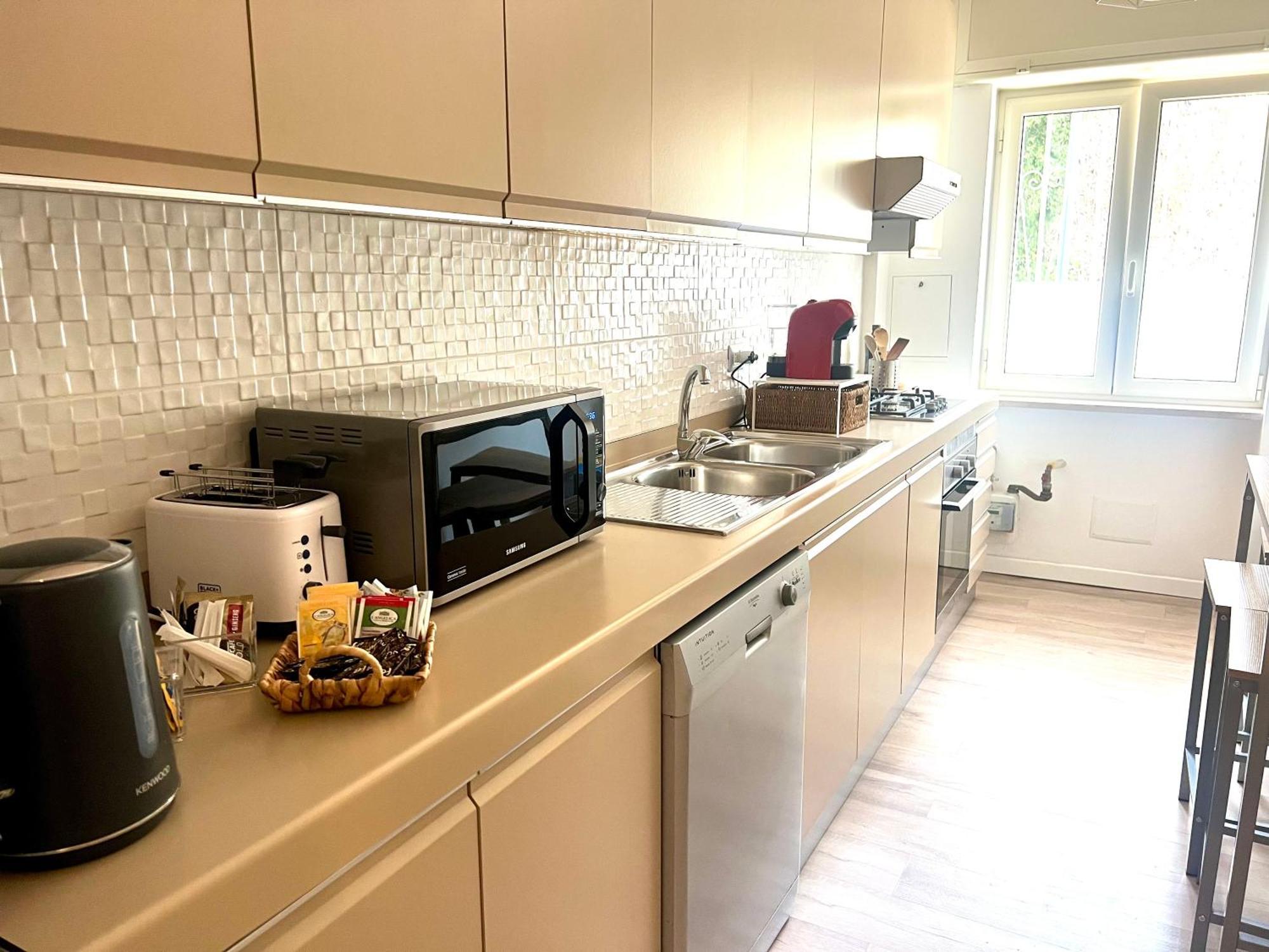 Forever Home In 那不勒斯 外观 照片
